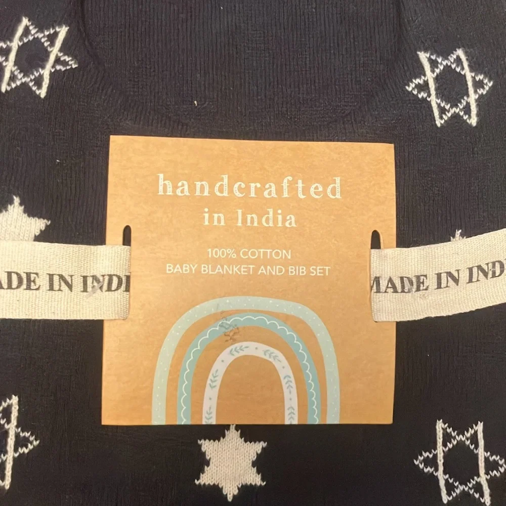 NWT NEW BABY BLANKET & BIB GIFT SET Navy Blue/Cream Star of David